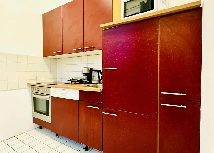 Cozy Private In 3br Near Fac Platz Apartment